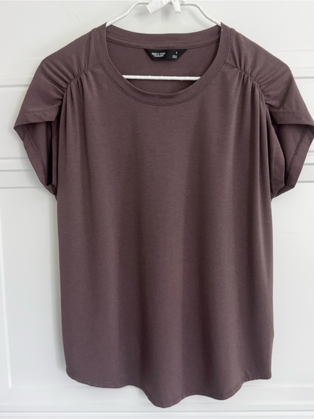 Simply Vera Vera Wang Brown Short-Sleeve Ruched Shoulder Top, S